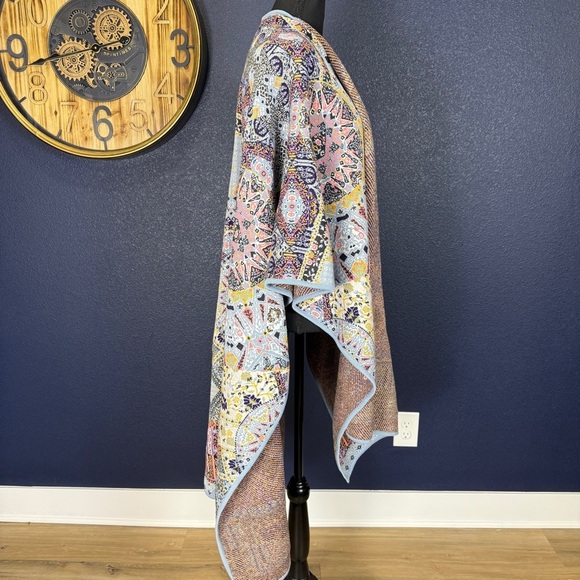 Novica Effortless Style Heavy Knit Multicolor Viscose Blend Ruana from India - Picture 7 of 11